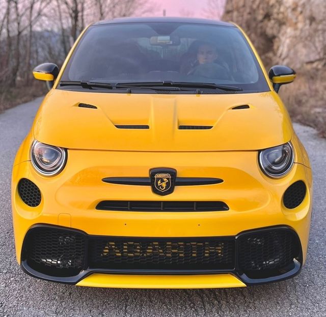 Abarth Bonnet Fiber Angry or Normal