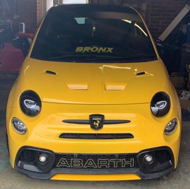 Abarth Bonnet Fiber Angry or Normal