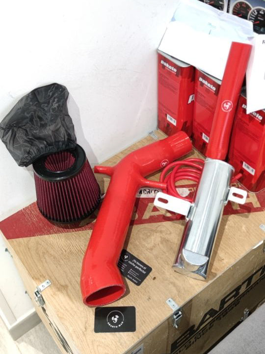 Kit completo di aspirazione bassa Abarth con bottiglia pulita